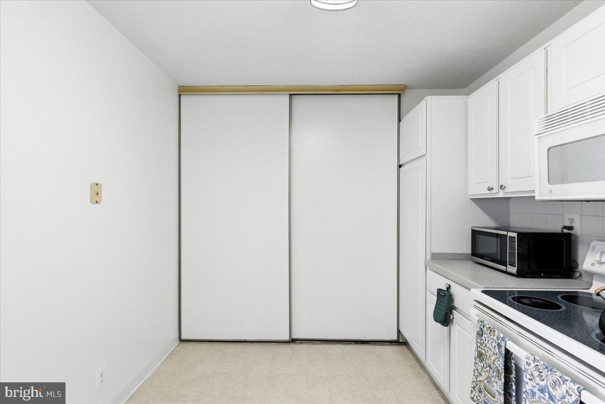 205 YOAKUM PKWY #601, ALEXANDRIA, Virginia 22304, 1 Bedroom Bedrooms, 2 Rooms Rooms,1 BathroomBathrooms,Residential,For sale,205 YOAKUM PKWY #601,VAAX2049210 MLS # VAAX2049210