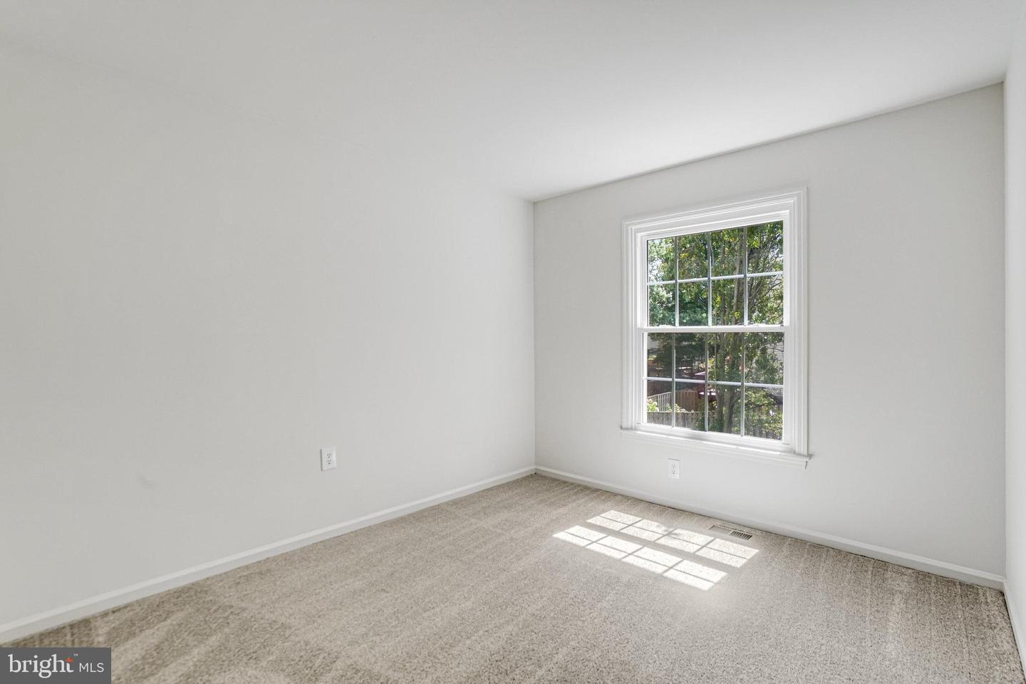 6573 SAND WEDGE CT, ALEXANDRIA, Virginia 22312, 3 Bedrooms Bedrooms, 12 Rooms Rooms,3 BathroomsBathrooms,Residential,For sale,6573 SAND WEDGE CT,VAFX2264420 MLS # VAFX2264420
