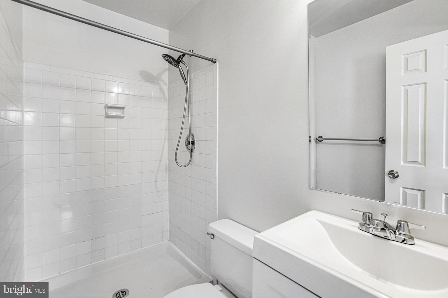 6573 SAND WEDGE CT, ALEXANDRIA, Virginia 22312, 3 Bedrooms Bedrooms, 12 Rooms Rooms,3 BathroomsBathrooms,Residential,For sale,6573 SAND WEDGE CT,VAFX2264420 MLS # VAFX2264420