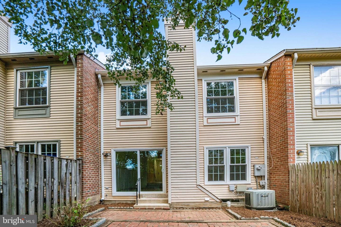 6573 SAND WEDGE CT, ALEXANDRIA, Virginia 22312, 3 Bedrooms Bedrooms, 12 Rooms Rooms,3 BathroomsBathrooms,Residential,For sale,6573 SAND WEDGE CT,VAFX2264420 MLS # VAFX2264420