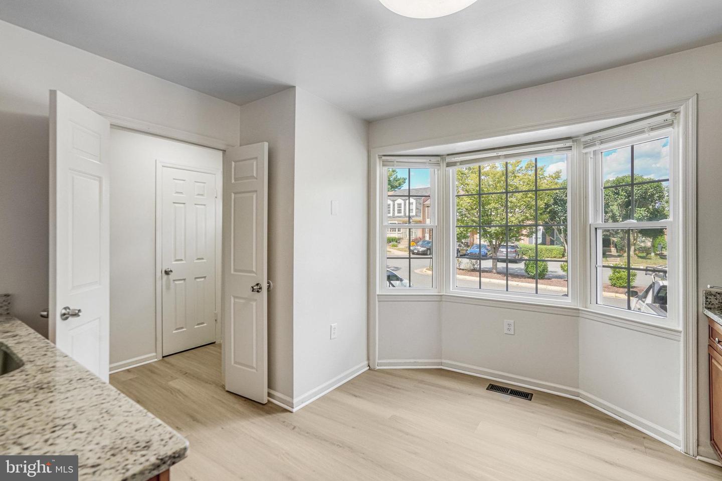 6573 SAND WEDGE CT, ALEXANDRIA, Virginia 22312, 3 Bedrooms Bedrooms, 12 Rooms Rooms,3 BathroomsBathrooms,Residential,For sale,6573 SAND WEDGE CT,VAFX2264420 MLS # VAFX2264420