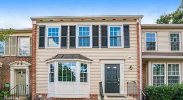 6573 SAND WEDGE CT, ALEXANDRIA, Virginia 22312, 3 Bedrooms Bedrooms, 12 Rooms Rooms,3 BathroomsBathrooms,Residential,For sale,6573 SAND WEDGE CT,VAFX2264420 MLS # VAFX2264420