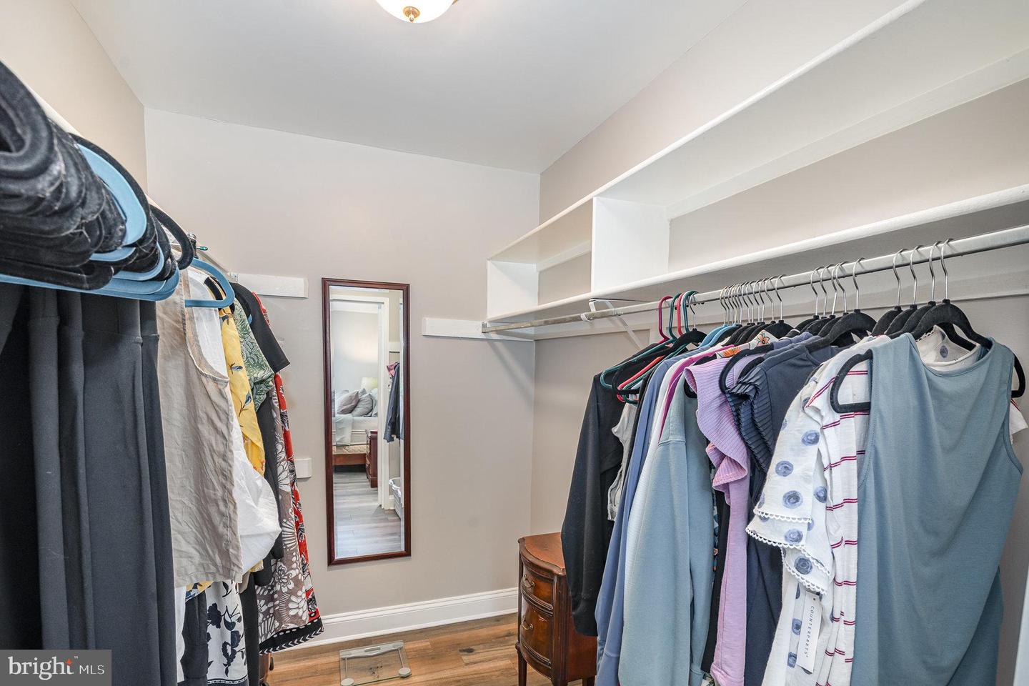 9720 KINGSBRIDGE DR #302, FAIRFAX, Virginia 22031, 2 Bedrooms Bedrooms, ,1 BathroomBathrooms,Residential,For sale,9720 KINGSBRIDGE DR #302,VAFX2264424 MLS # VAFX2264424