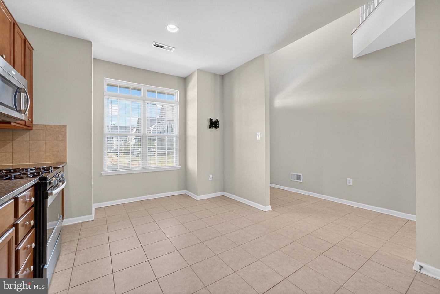 303 PRESTWICK LN, STEPHENS CITY, Virginia 22655, 3 Bedrooms Bedrooms, ,2 BathroomsBathrooms,Residential,For sale,303 PRESTWICK LN,VAFV2036530 MLS # VAFV2036530