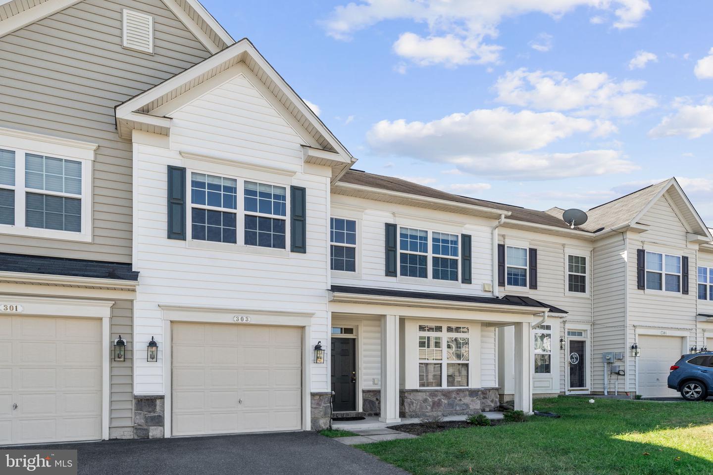 303 PRESTWICK LN, STEPHENS CITY, Virginia 22655, 3 Bedrooms Bedrooms, ,2 BathroomsBathrooms,Residential,For sale,303 PRESTWICK LN,VAFV2036530 MLS # VAFV2036530