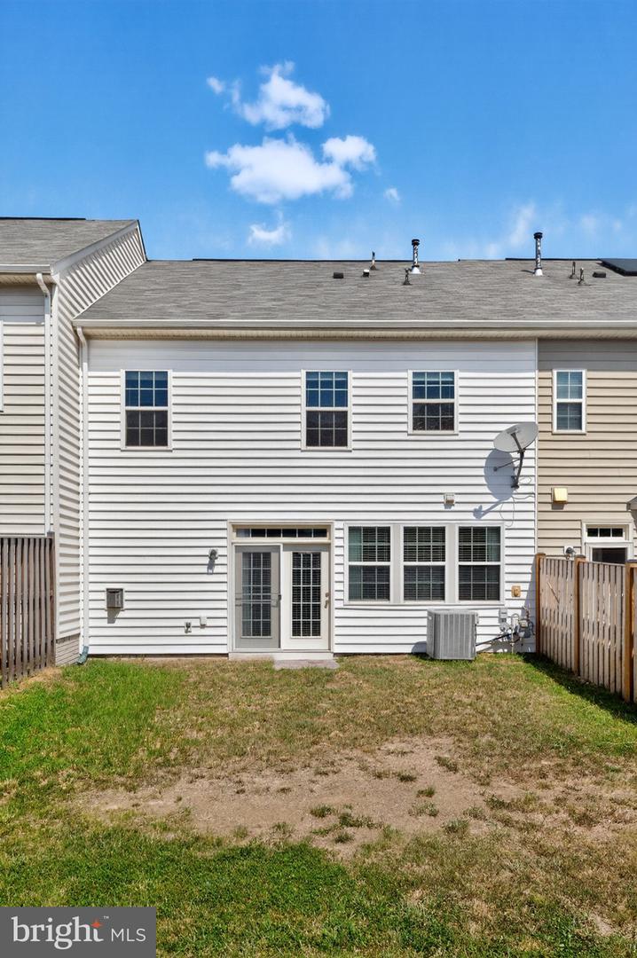 303 PRESTWICK LN, STEPHENS CITY, Virginia 22655, 3 Bedrooms Bedrooms, ,2 BathroomsBathrooms,Residential,For sale,303 PRESTWICK LN,VAFV2036530 MLS # VAFV2036530