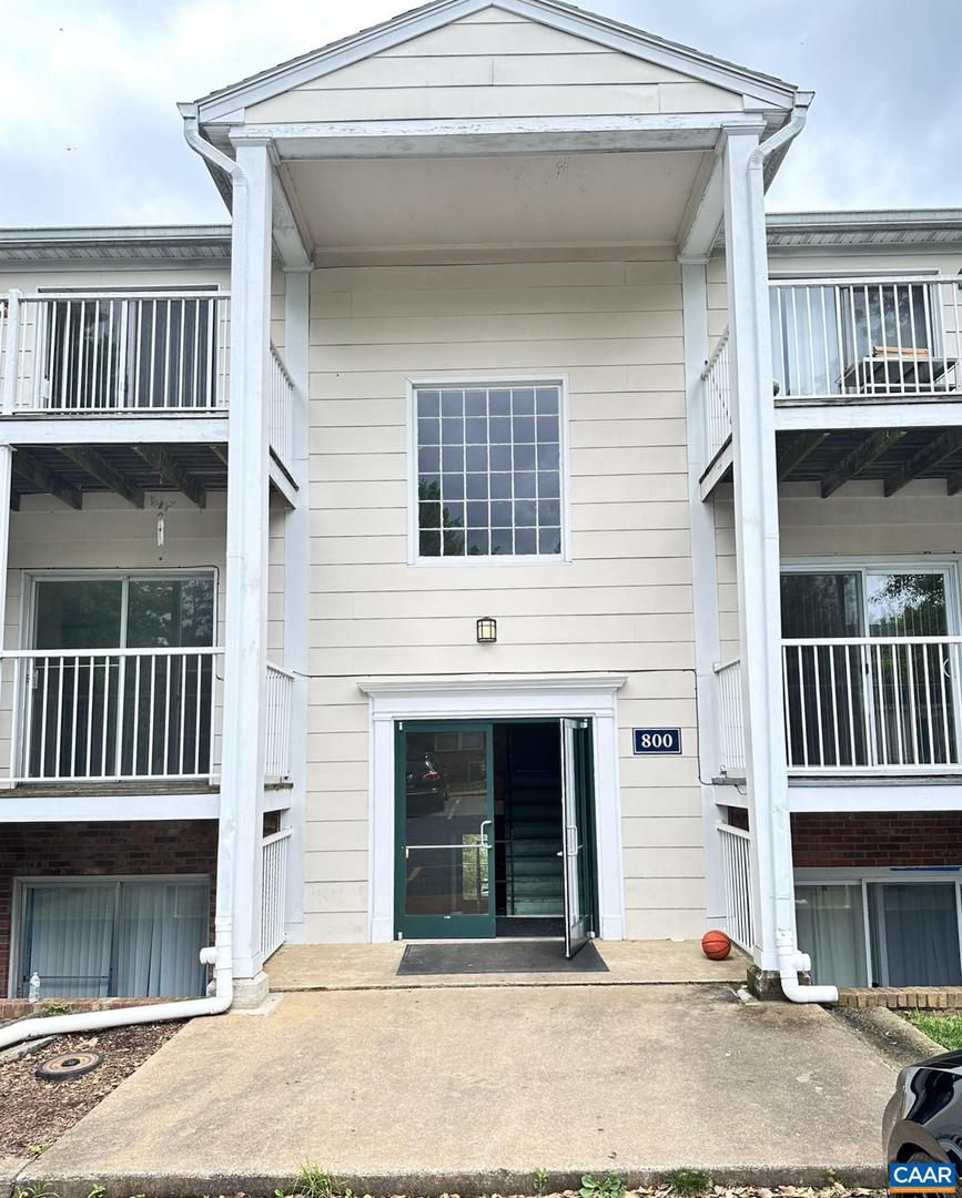 800 RUNNEL CT #7, CHARLOTTESVILLE, Virginia 22901, 2 Bedrooms Bedrooms, ,1 BathroomBathrooms,Residential,For sale,800 RUNNEL CT #7,668466 MLS # 668466