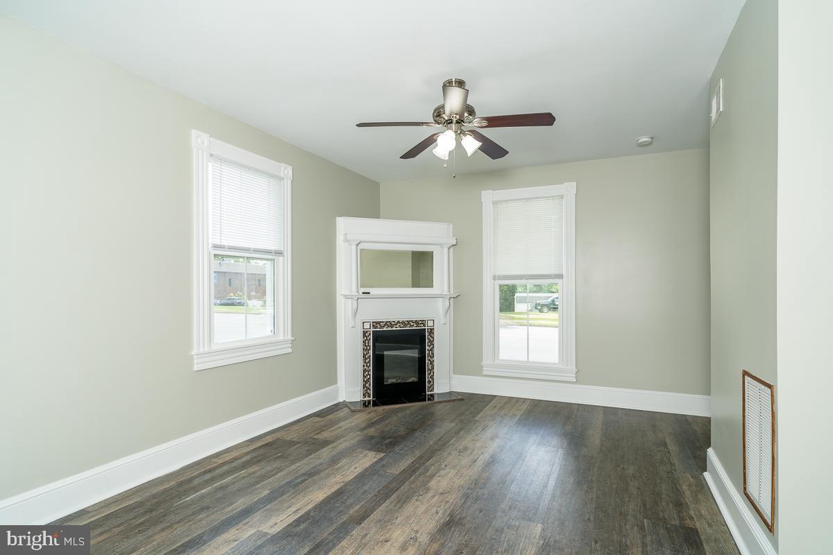 632 E MARKET ST, HARRISONBURG, Virginia 22801, 5 Bedrooms Bedrooms, ,2 BathroomsBathrooms,Residential,For sale,632 E MARKET ST,VAHC2000484 MLS # VAHC2000484