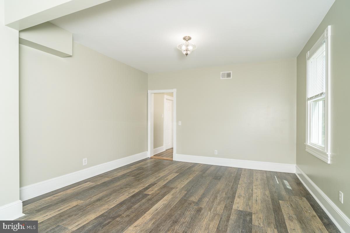 632 E MARKET ST, HARRISONBURG, Virginia 22801, 5 Bedrooms Bedrooms, ,2 BathroomsBathrooms,Residential,For sale,632 E MARKET ST,VAHC2000484 MLS # VAHC2000484