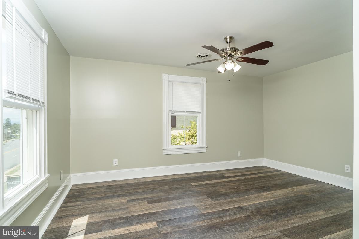 632 E MARKET ST, HARRISONBURG, Virginia 22801, 5 Bedrooms Bedrooms, ,2 BathroomsBathrooms,Residential,For sale,632 E MARKET ST,VAHC2000484 MLS # VAHC2000484