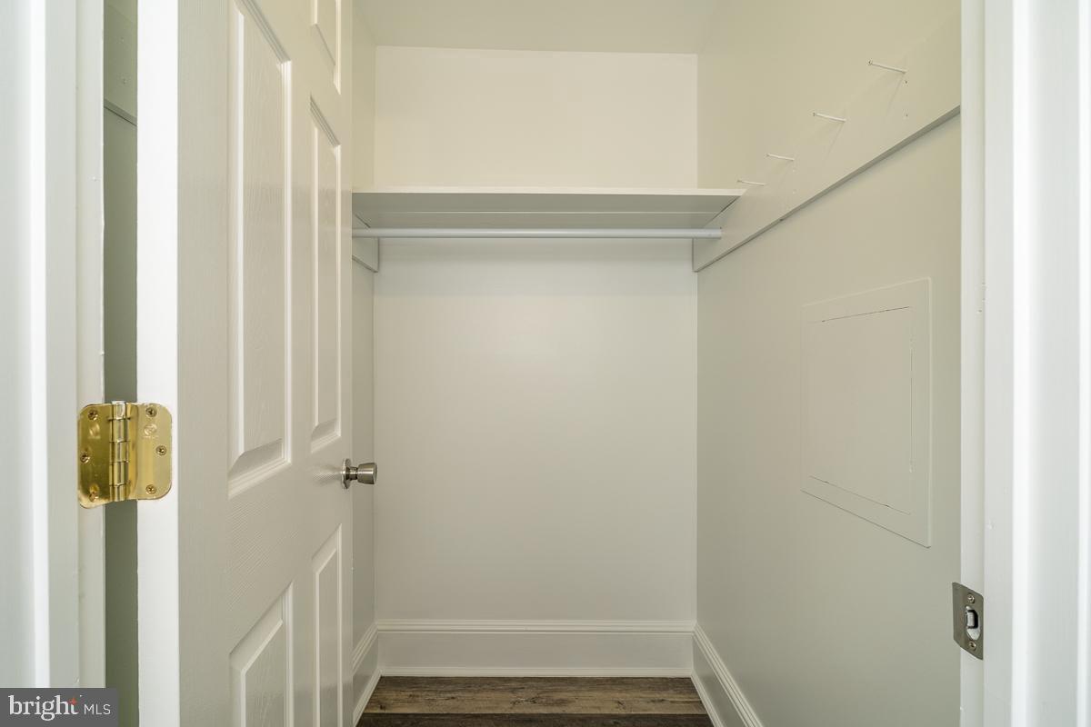 632 E MARKET ST, HARRISONBURG, Virginia 22801, 5 Bedrooms Bedrooms, ,2 BathroomsBathrooms,Residential,For sale,632 E MARKET ST,VAHC2000484 MLS # VAHC2000484
