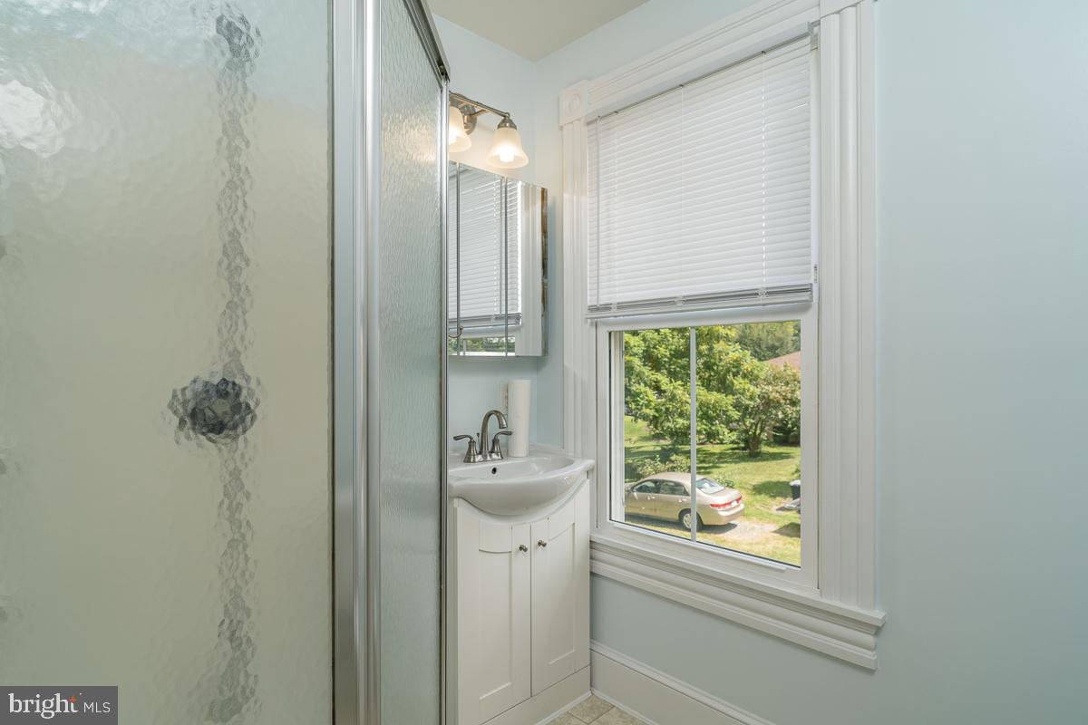 632 E MARKET ST, HARRISONBURG, Virginia 22801, 5 Bedrooms Bedrooms, ,2 BathroomsBathrooms,Residential,For sale,632 E MARKET ST,VAHC2000484 MLS # VAHC2000484