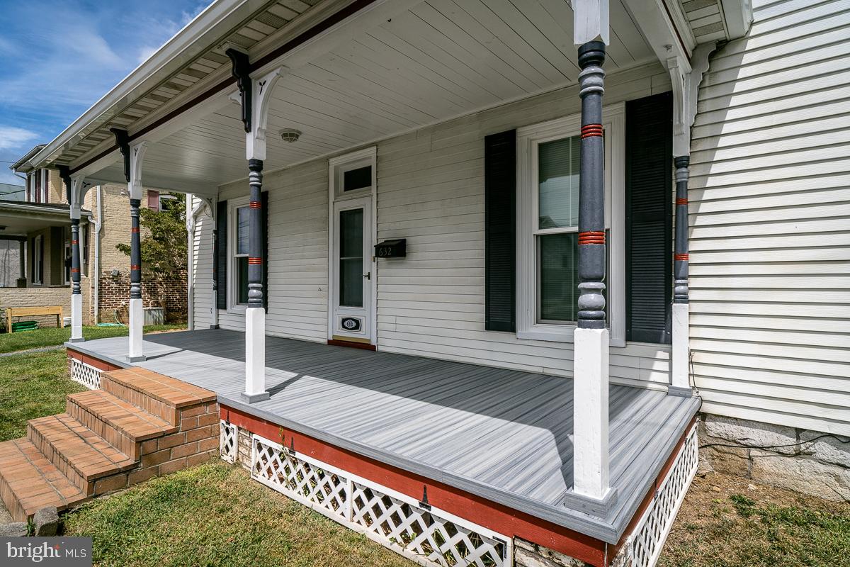 632 E MARKET ST, HARRISONBURG, Virginia 22801, 5 Bedrooms Bedrooms, ,2 BathroomsBathrooms,Residential,For sale,632 E MARKET ST,VAHC2000484 MLS # VAHC2000484