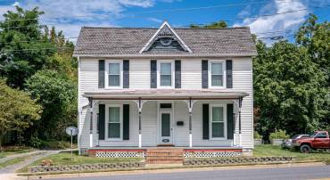 632 E MARKET ST, HARRISONBURG, Virginia 22801, 5 Bedrooms Bedrooms, ,2 BathroomsBathrooms,Residential,For sale,632 E MARKET ST,VAHC2000484 MLS # VAHC2000484