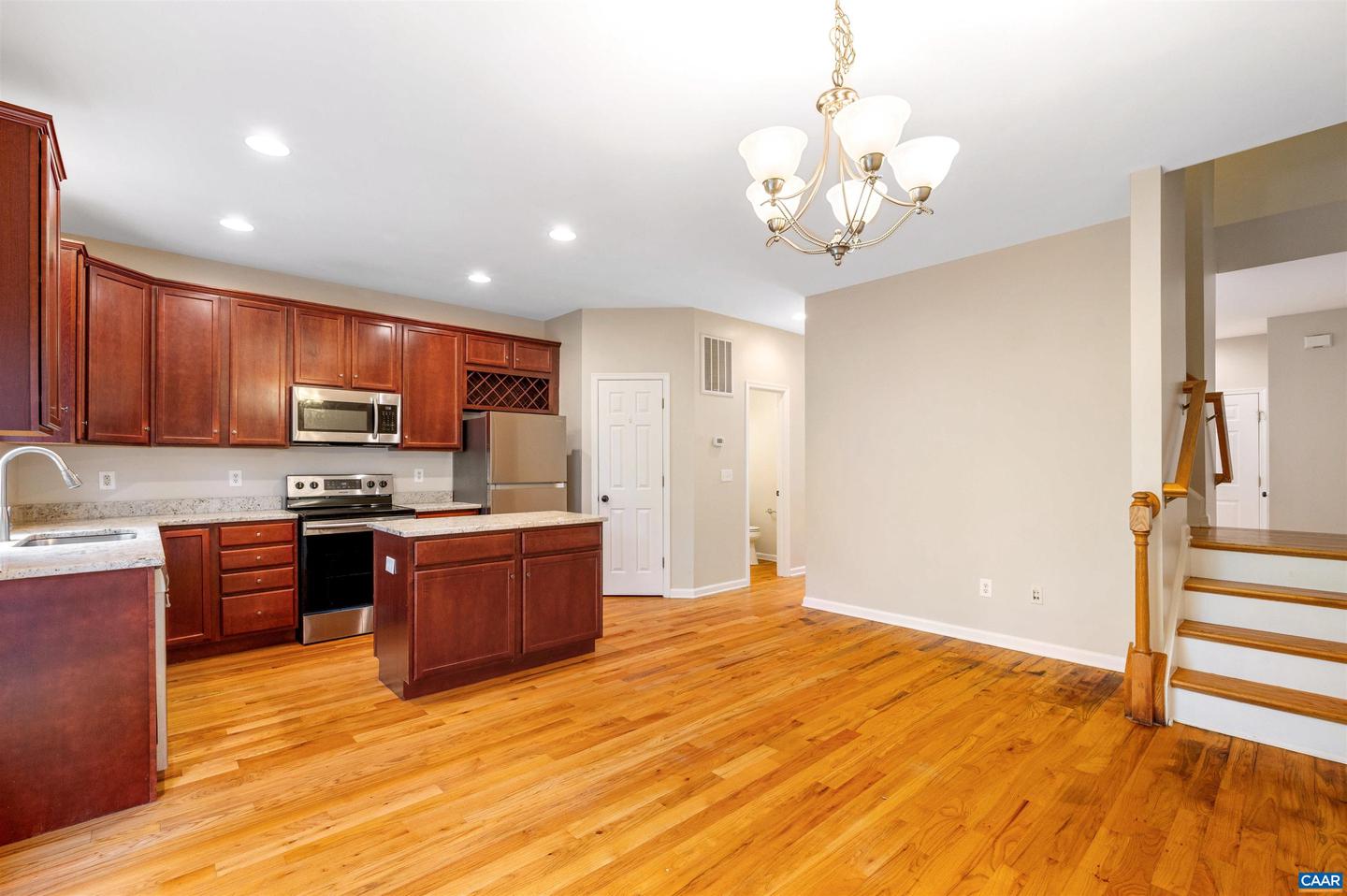 139 OLD FIFTH CIR, CHARLOTTESVILLE, Virginia 22903, 4 Bedrooms Bedrooms, ,3 BathroomsBathrooms,Residential,For sale,139 OLD FIFTH CIR,668471 MLS # 668471