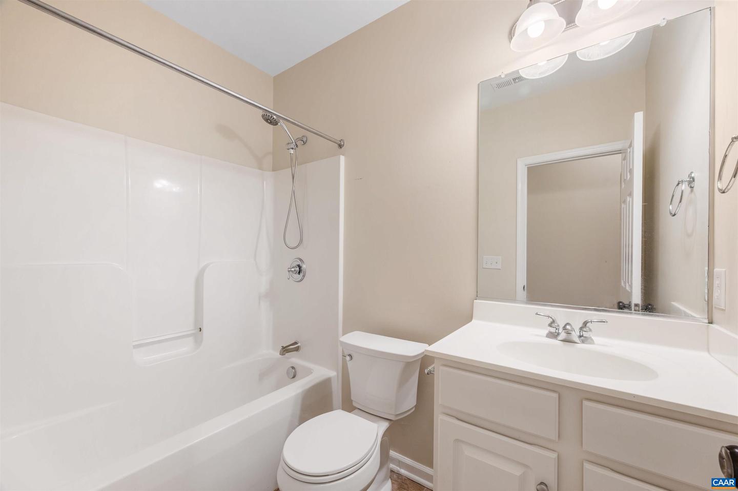 139 OLD FIFTH CIR, CHARLOTTESVILLE, Virginia 22903, 4 Bedrooms Bedrooms, ,3 BathroomsBathrooms,Residential,For sale,139 OLD FIFTH CIR,668471 MLS # 668471