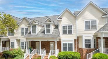 139 OLD FIFTH CIR, CHARLOTTESVILLE, Virginia 22903, 4 Bedrooms Bedrooms, ,3 BathroomsBathrooms,Residential,For sale,139 OLD FIFTH CIR,668471 MLS # 668471