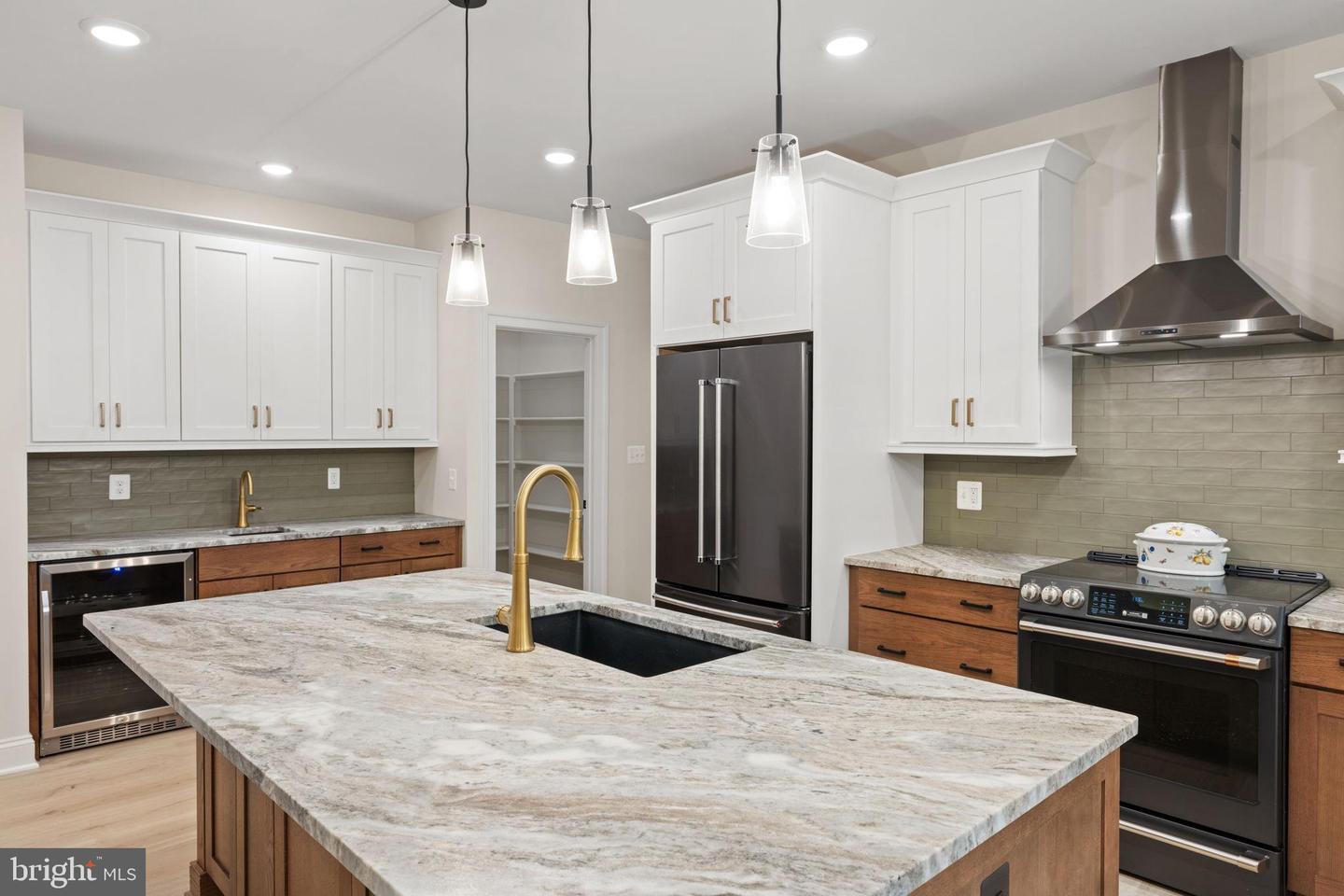 7329 RILEY RD, WARRENTON, Virginia 20187, 4 Bedrooms Bedrooms, ,3 BathroomsBathrooms,Residential,For sale,7329 RILEY RD,VAFQ2018132 MLS # VAFQ2018132