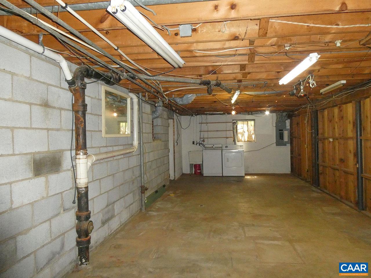 2318 TARLETON DR, CHARLOTTESVILLE, Virginia 22901, 4 Bedrooms Bedrooms, ,2 BathroomsBathrooms,Residential,For sale,2318 TARLETON DR,668473 MLS # 668473