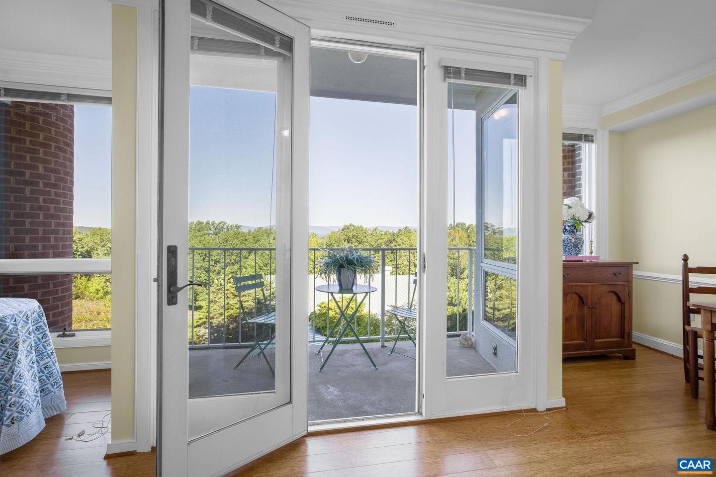 500 CRESTWOOD DR #1405, CHARLOTTESVILLE, Virginia 22903, 1 Bedroom Bedrooms, ,1 BathroomBathrooms,Residential,For sale,500 CRESTWOOD DR #1405,668478 MLS # 668478