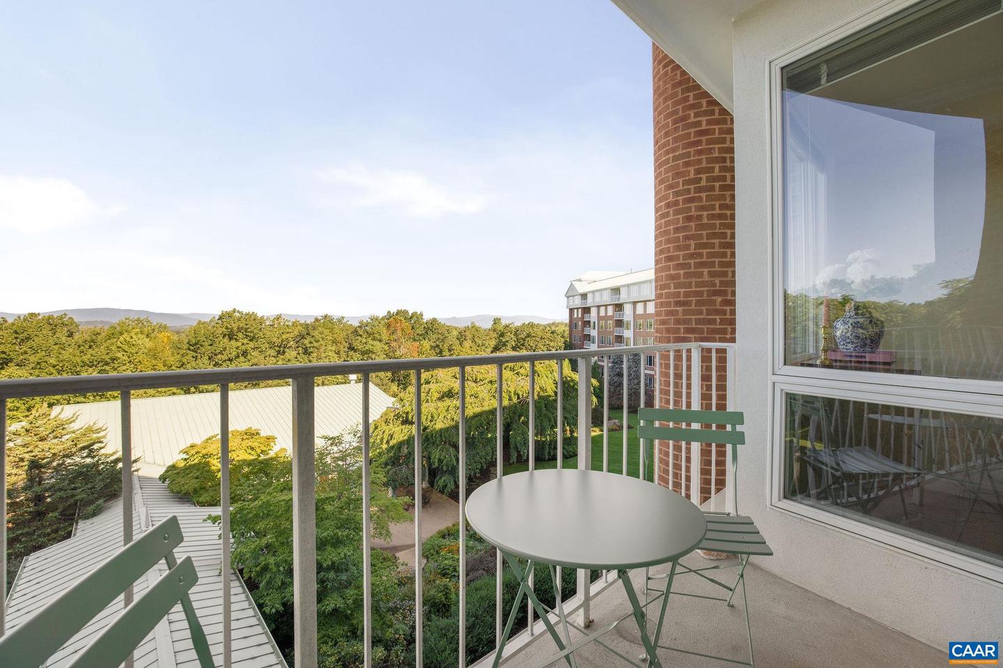 500 CRESTWOOD DR #1405, CHARLOTTESVILLE, Virginia 22903, 1 Bedroom Bedrooms, ,1 BathroomBathrooms,Residential,For sale,500 CRESTWOOD DR #1405,668478 MLS # 668478