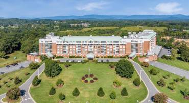 500 CRESTWOOD DR #1405, CHARLOTTESVILLE, Virginia 22903, 1 Bedroom Bedrooms, ,1 BathroomBathrooms,Residential,For sale,500 CRESTWOOD DR #1405,668478 MLS # 668478