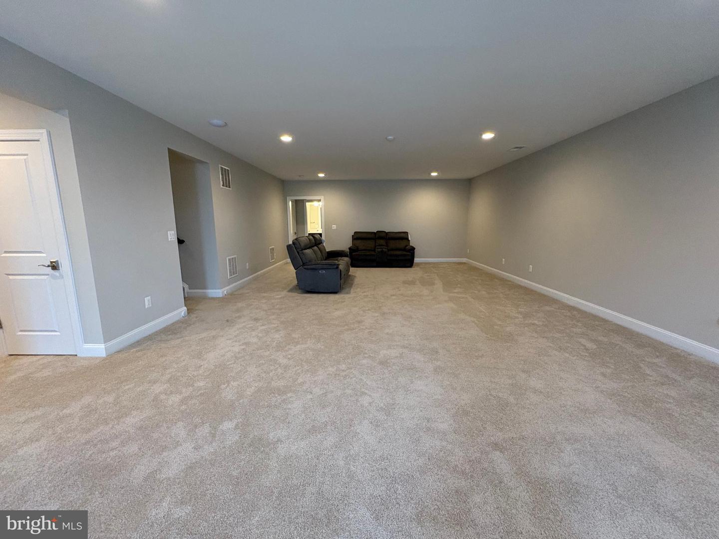 11039 OAKTON VIEW DR, OAKTON, Virginia 22124, 6 Bedrooms Bedrooms, ,5 BathroomsBathrooms,Residential,For sale,11039 OAKTON VIEW DR,VAFX2229306 MLS # VAFX2229306