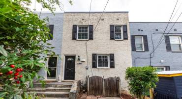 3306 LANDOVER ST, ALEXANDRIA, Virginia 22305, 3 Bedrooms Bedrooms, ,2 BathroomsBathrooms,Residential,For sale,3306 LANDOVER ST,VAAX2044580 MLS # VAAX2044580