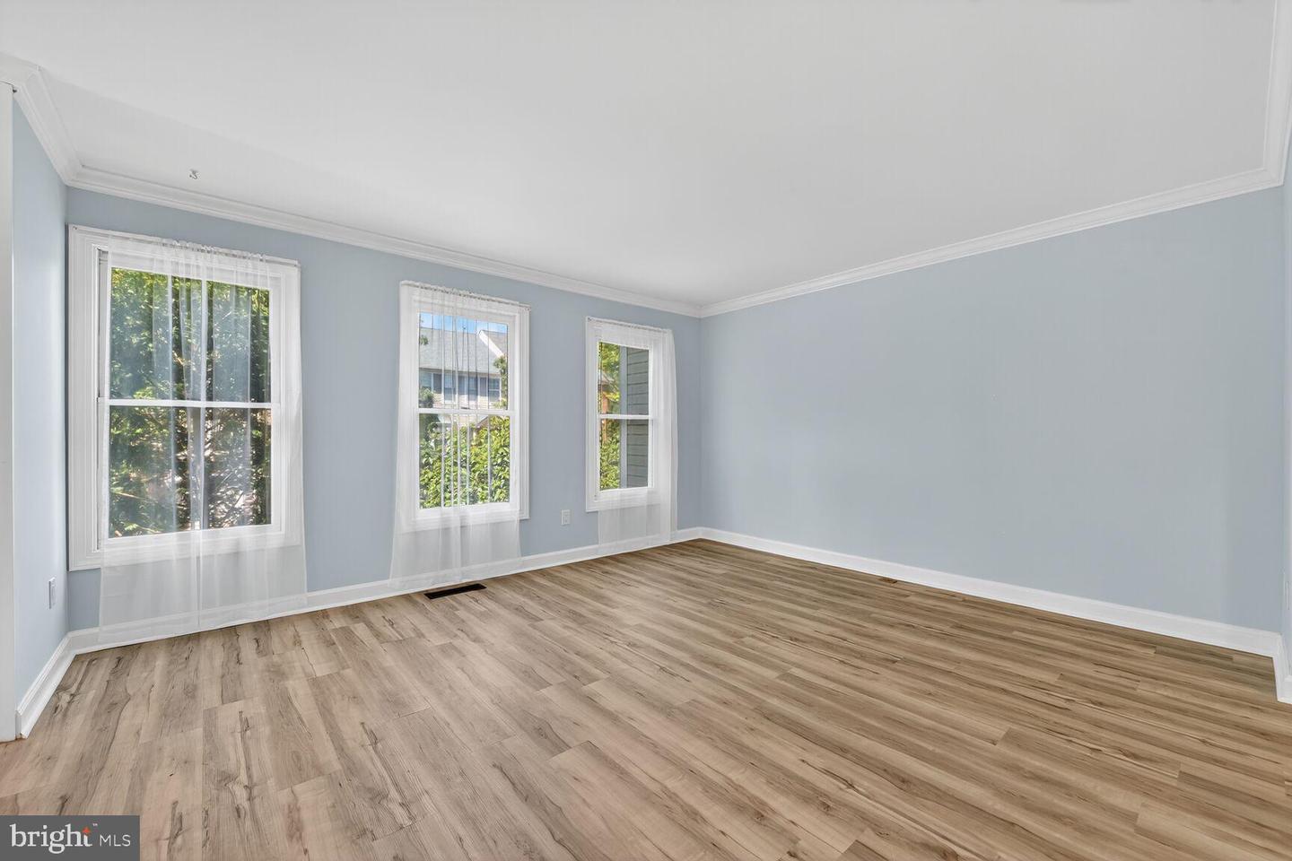 20970 PROMONTORY SQ, STERLING, Virginia 20165, 3 Bedrooms Bedrooms, 7 Rooms Rooms,3 BathroomsBathrooms,Residential,For sale,20970 PROMONTORY SQ,VALO2098368 MLS # VALO2098368