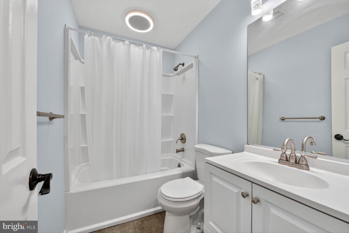 20970 PROMONTORY SQ, STERLING, Virginia 20165, 3 Bedrooms Bedrooms, 7 Rooms Rooms,3 BathroomsBathrooms,Residential,For sale,20970 PROMONTORY SQ,VALO2098368 MLS # VALO2098368