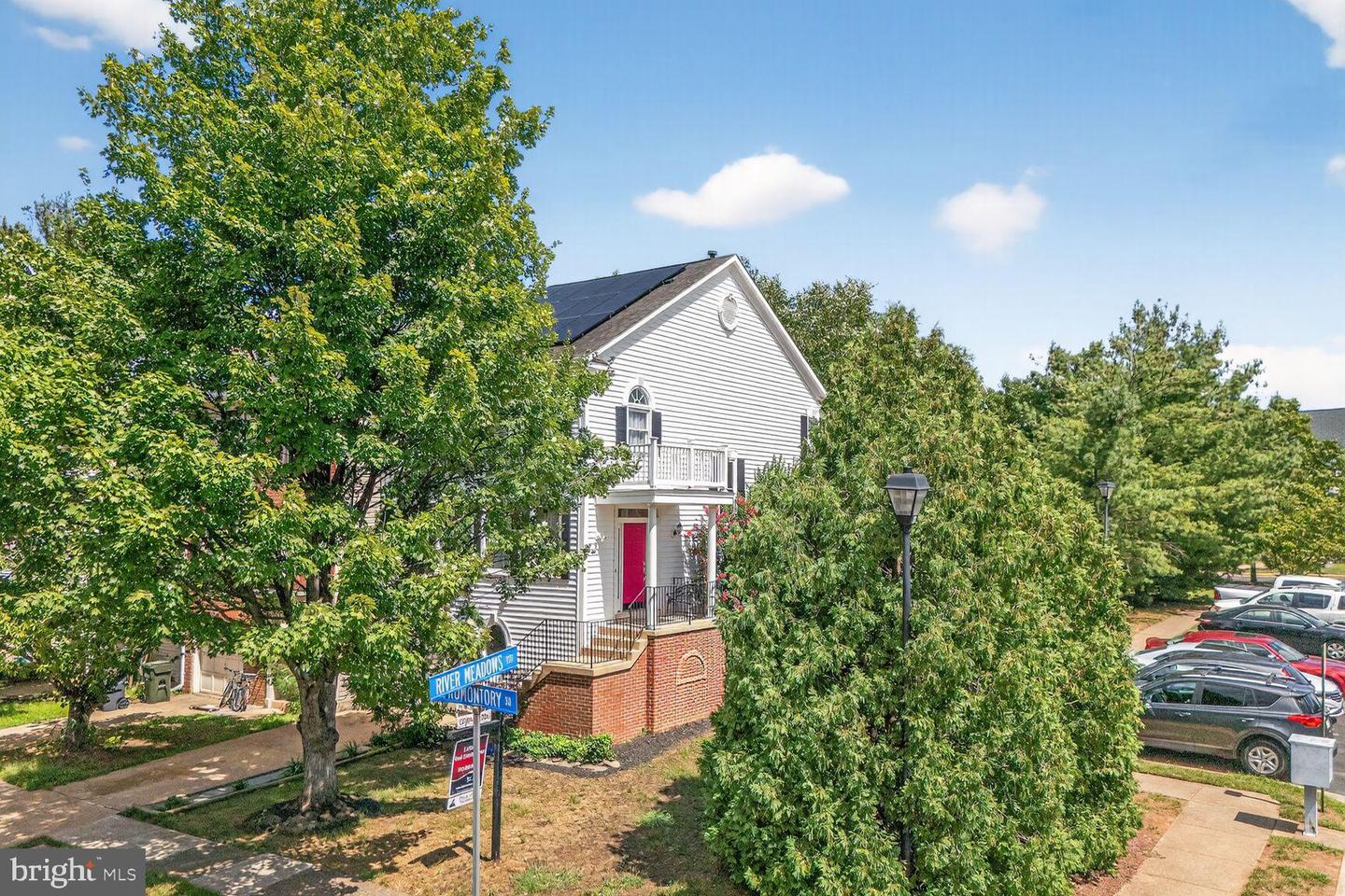 20970 PROMONTORY SQ, STERLING, Virginia 20165, 3 Bedrooms Bedrooms, 7 Rooms Rooms,3 BathroomsBathrooms,Residential,For sale,20970 PROMONTORY SQ,VALO2098368 MLS # VALO2098368