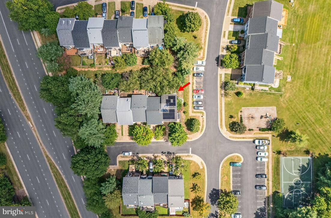 20970 PROMONTORY SQ, STERLING, Virginia 20165, 3 Bedrooms Bedrooms, 7 Rooms Rooms,3 BathroomsBathrooms,Residential,For sale,20970 PROMONTORY SQ,VALO2098368 MLS # VALO2098368