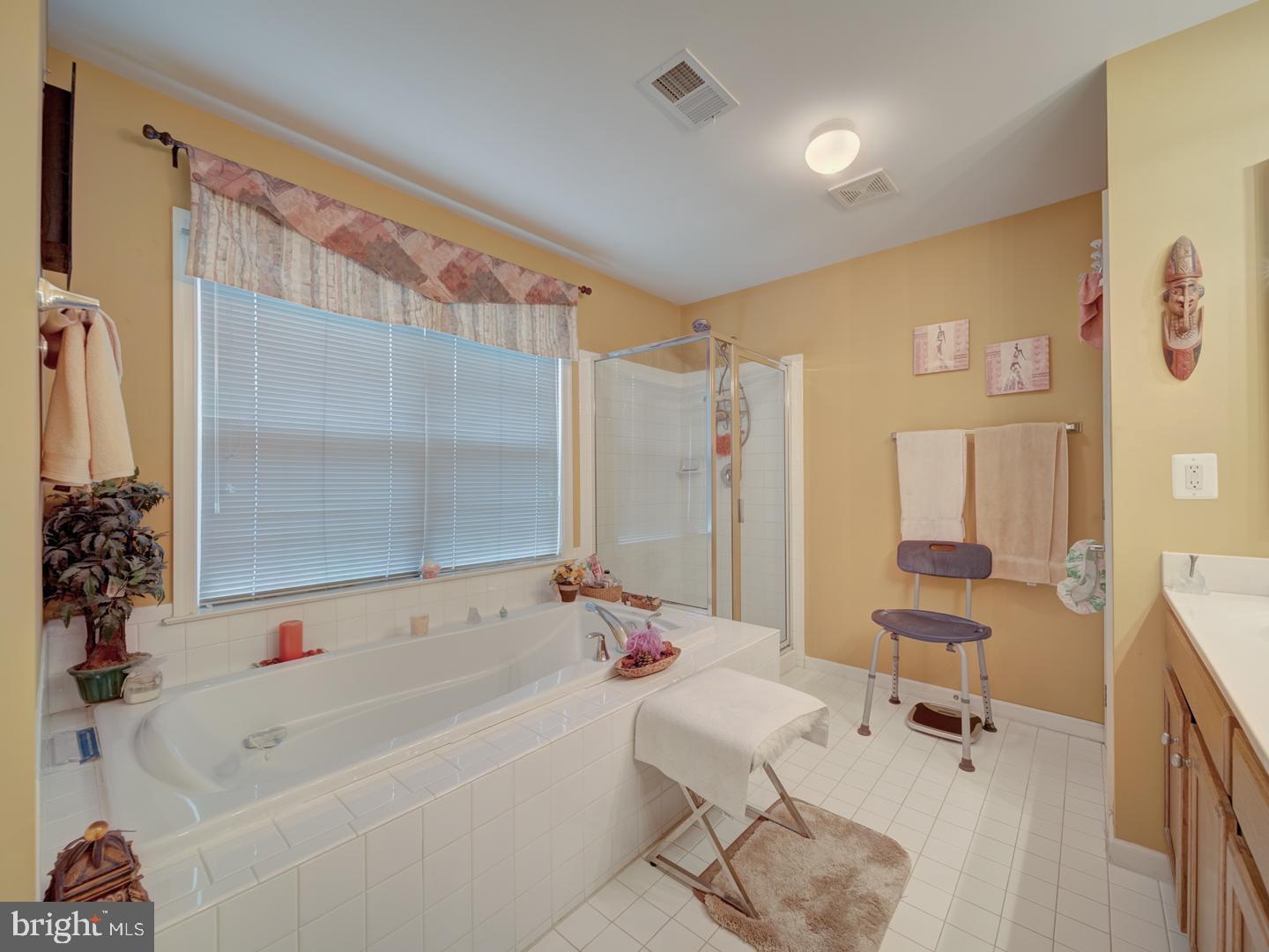 1805 EFTY CT, WOODBRIDGE, Virginia 22191, 5 Bedrooms Bedrooms, ,3 BathroomsBathrooms,Residential,For sale,1805 EFTY CT,VAPW2097110 MLS # VAPW2097110