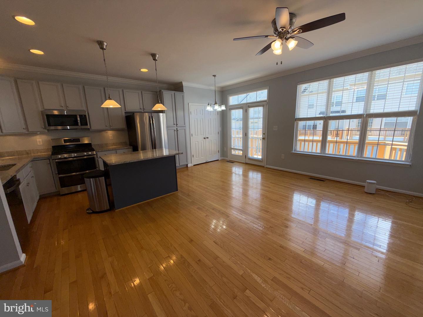 12912 LEATHERWOOD LN, WOODBRIDGE, Virginia 22192, 3 Bedrooms Bedrooms, 9 Rooms Rooms,2 BathroomsBathrooms,Residential,For sale,12912 LEATHERWOOD LN,VAPW2100342 MLS # VAPW2100342