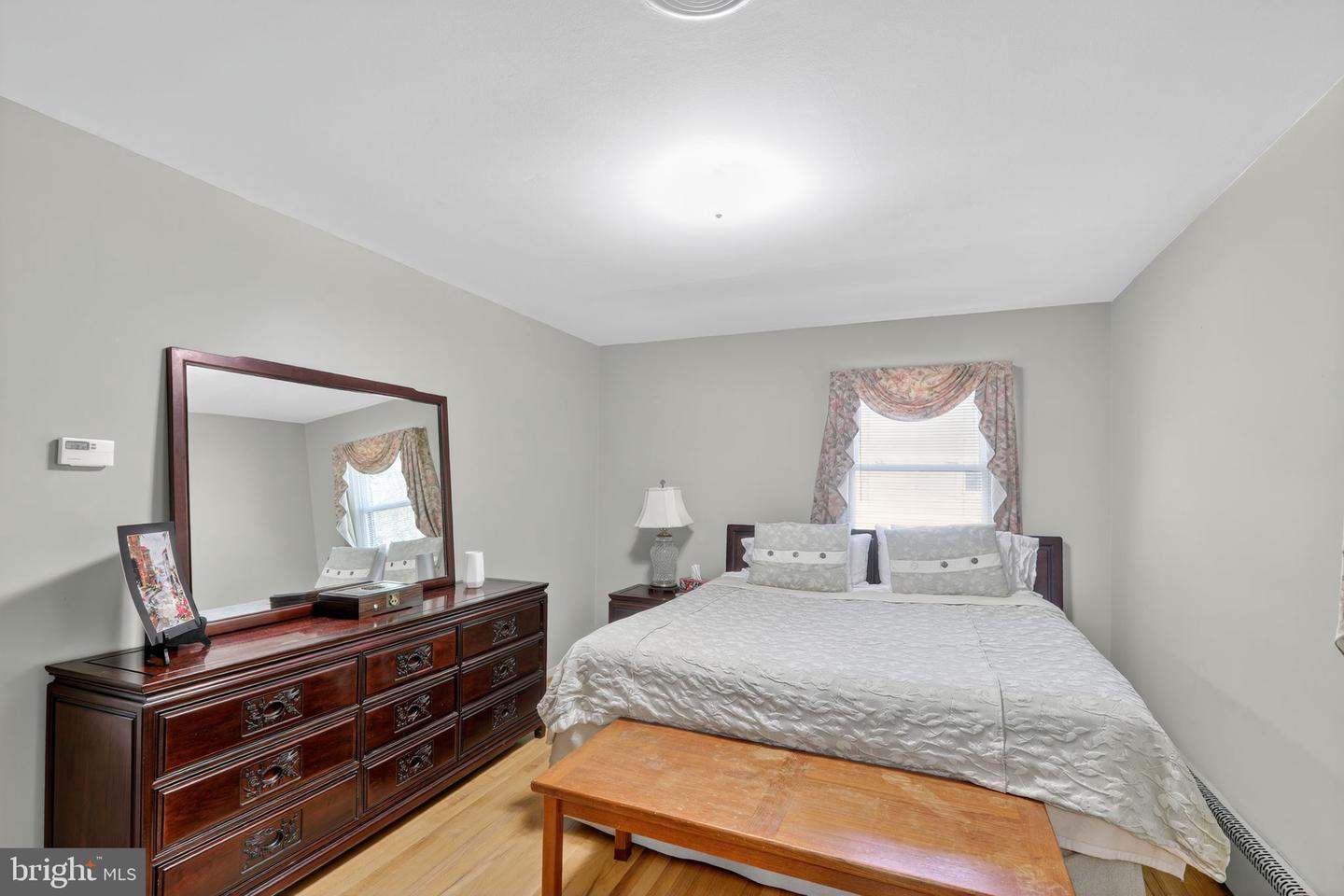 431 CREEK CROSSING RD NE, VIENNA, Virginia 22180, 3 Bedrooms Bedrooms, ,3 BathroomsBathrooms,Residential,For sale,431 CREEK CROSSING RD NE,VAFX2258540 MLS # VAFX2258540
