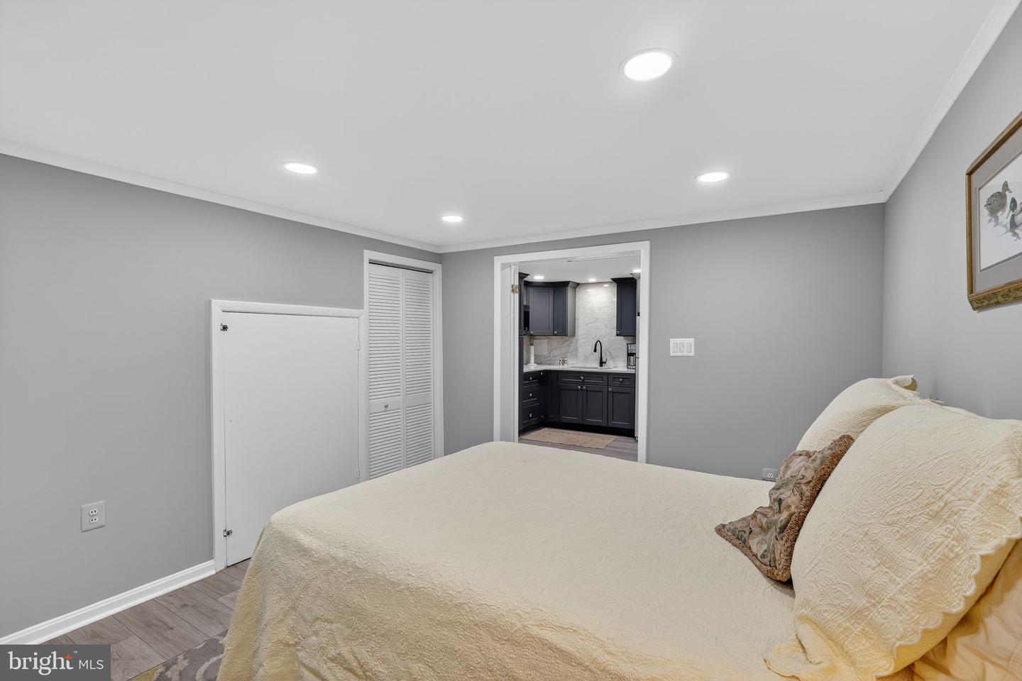 431 CREEK CROSSING RD NE, VIENNA, Virginia 22180, 3 Bedrooms Bedrooms, ,3 BathroomsBathrooms,Residential,For sale,431 CREEK CROSSING RD NE,VAFX2258540 MLS # VAFX2258540