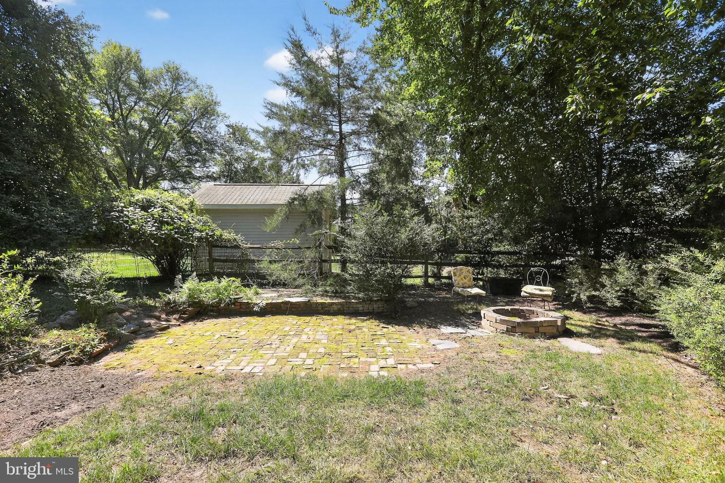 431 CREEK CROSSING RD NE, VIENNA, Virginia 22180, 3 Bedrooms Bedrooms, ,3 BathroomsBathrooms,Residential,For sale,431 CREEK CROSSING RD NE,VAFX2258540 MLS # VAFX2258540