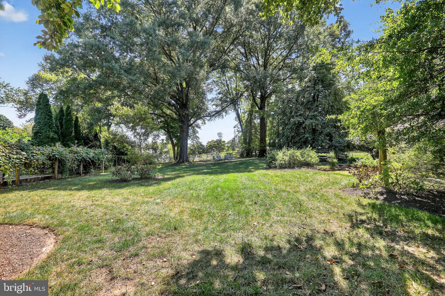 431 CREEK CROSSING RD NE, VIENNA, Virginia 22180, 3 Bedrooms Bedrooms, ,3 BathroomsBathrooms,Residential,For sale,431 CREEK CROSSING RD NE,VAFX2258540 MLS # VAFX2258540