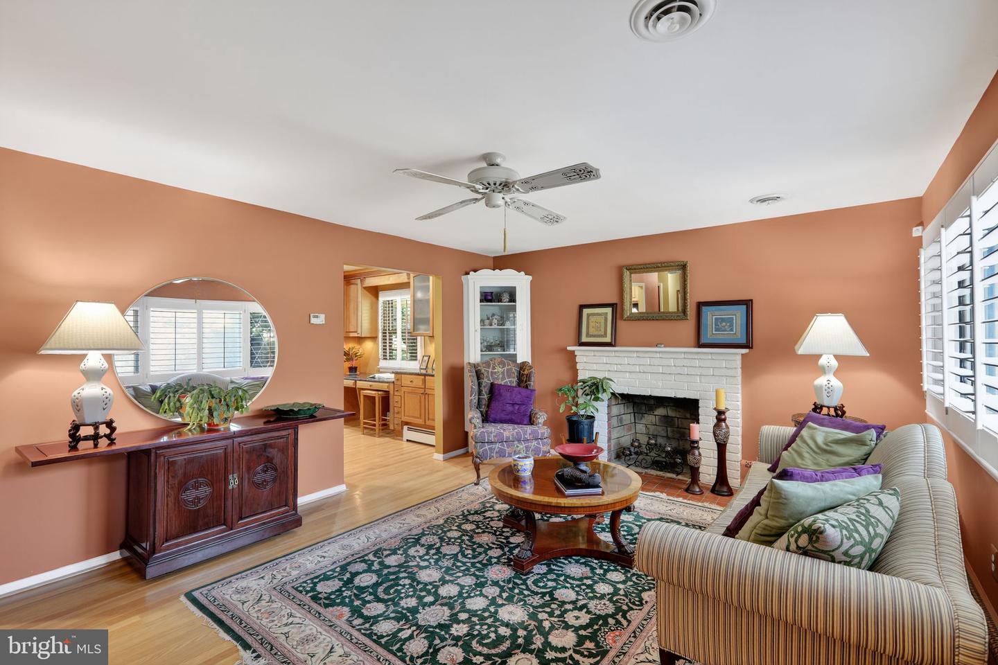 431 CREEK CROSSING RD NE, VIENNA, Virginia 22180, 3 Bedrooms Bedrooms, ,3 BathroomsBathrooms,Residential,For sale,431 CREEK CROSSING RD NE,VAFX2258540 MLS # VAFX2258540