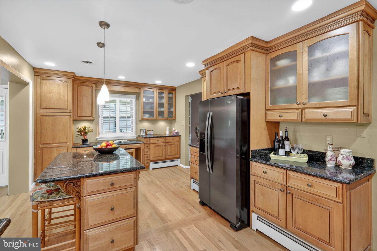 431 CREEK CROSSING RD NE, VIENNA, Virginia 22180, 3 Bedrooms Bedrooms, ,3 BathroomsBathrooms,Residential,For sale,431 CREEK CROSSING RD NE,VAFX2258540 MLS # VAFX2258540