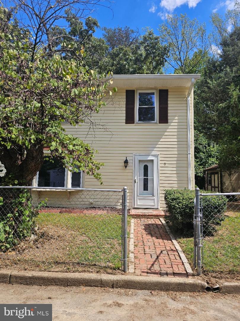 9 EVERGREEN LN, STAFFORD, Virginia 22554, 3 Bedrooms Bedrooms, ,2 BathroomsBathrooms,Residential,For sale,9 EVERGREEN LN,VAST2041344 MLS # VAST2041344