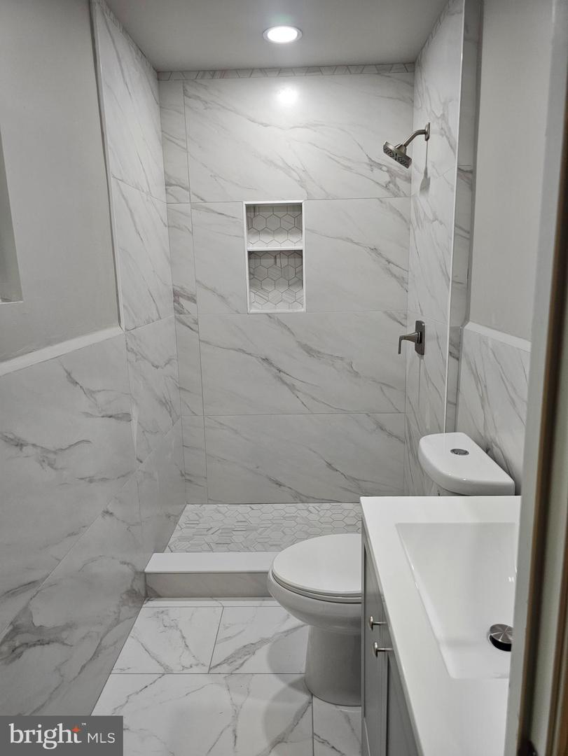 9 EVERGREEN LN, STAFFORD, Virginia 22554, 3 Bedrooms Bedrooms, ,2 BathroomsBathrooms,Residential,For sale,9 EVERGREEN LN,VAST2041344 MLS # VAST2041344