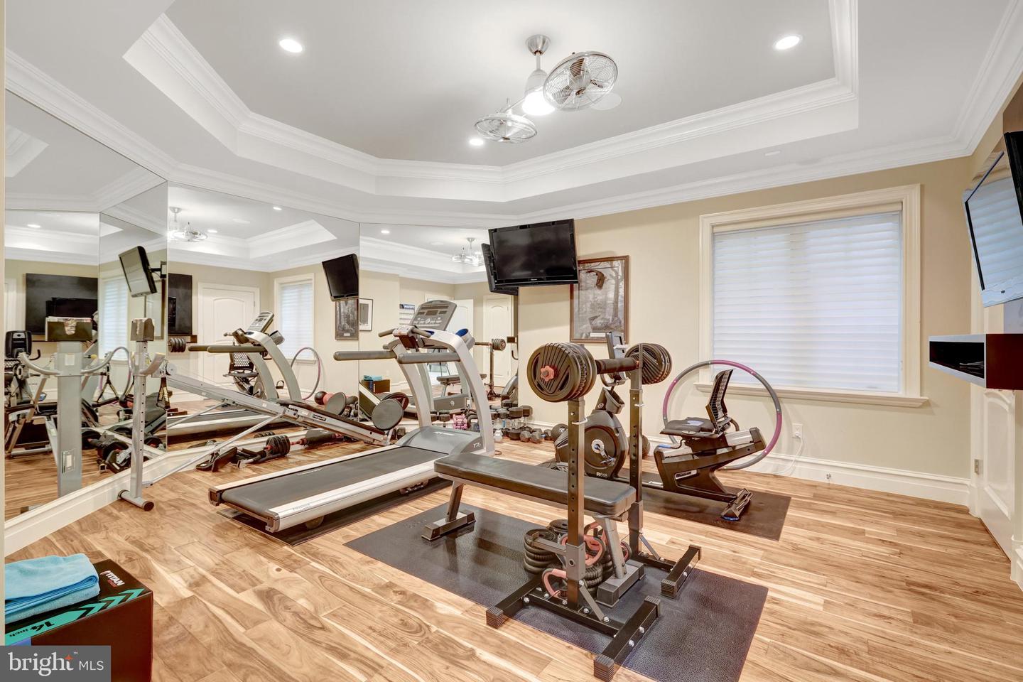 1239 DALEVIEW DR, MCLEAN, Virginia 22102, 5 Bedrooms Bedrooms, ,6 BathroomsBathrooms,Residential,For sale,1239 DALEVIEW DR,VAFX2258788 MLS # VAFX2258788