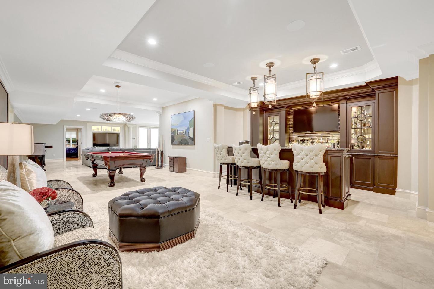 1239 DALEVIEW DR, MCLEAN, Virginia 22102, 5 Bedrooms Bedrooms, ,6 BathroomsBathrooms,Residential,For sale,1239 DALEVIEW DR,VAFX2258788 MLS # VAFX2258788