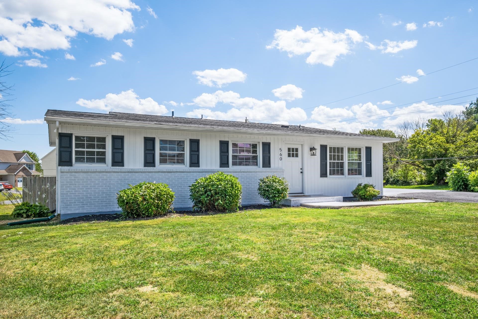 560 MASSANUTTEN VIEW DR, PENN LAIRD, Virginia 22846, 4 Bedrooms Bedrooms, ,2 BathroomsBathrooms,Residential,560 MASSANUTTEN VIEW DR,668484 MLS # 668484