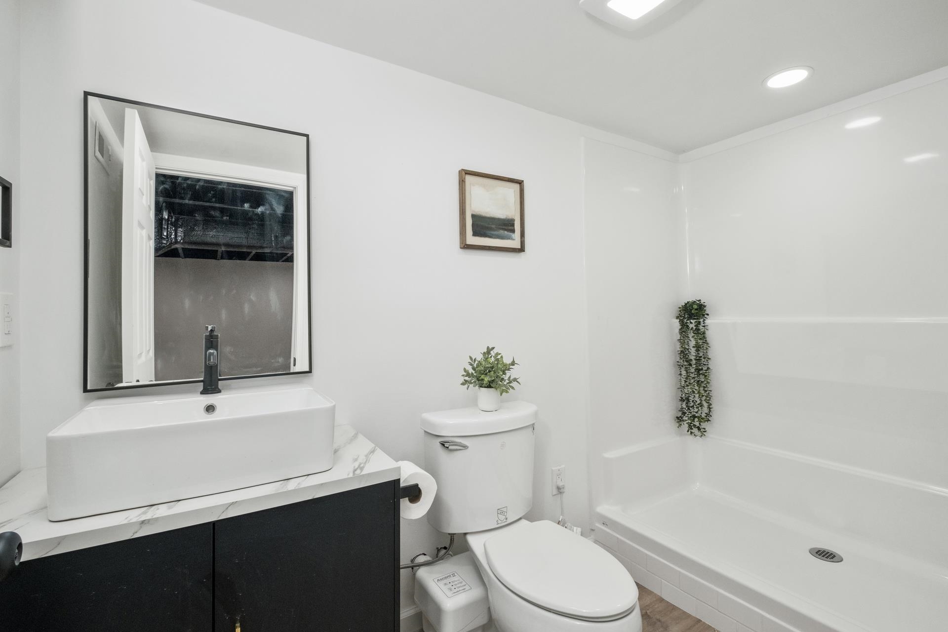 560 MASSANUTTEN VIEW DR, PENN LAIRD, Virginia 22846, 4 Bedrooms Bedrooms, ,2 BathroomsBathrooms,Residential,560 MASSANUTTEN VIEW DR,668484 MLS # 668484