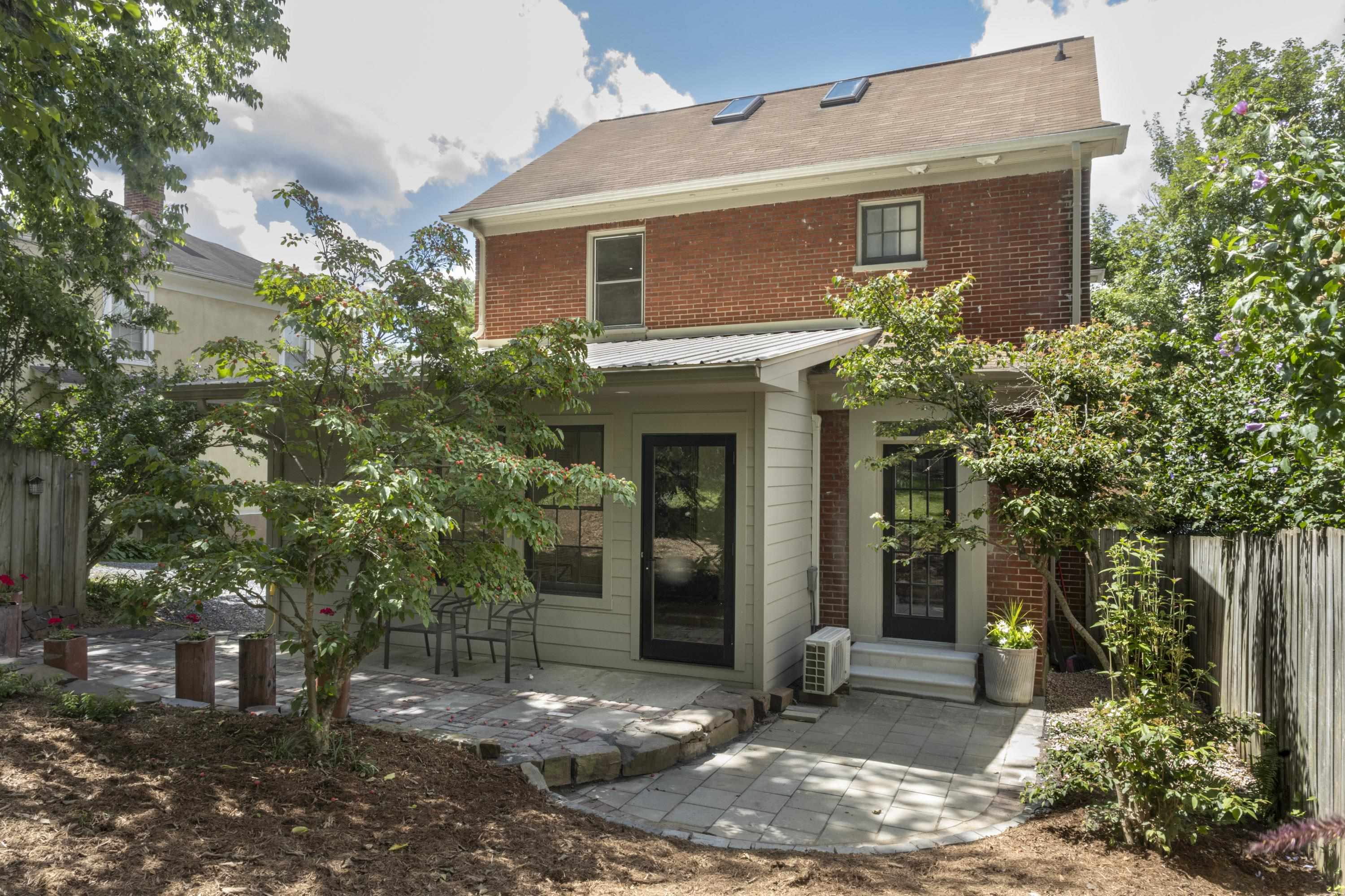 729 SELMA BLVD, STAUNTON, Virginia 24401, 4 Bedrooms Bedrooms, ,3 BathroomsBathrooms,Residential,729 SELMA BLVD,668486 MLS # 668486