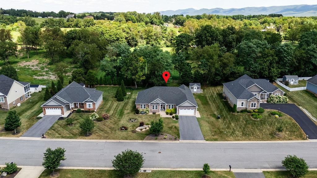 236 JOCELYN LN, WAYNESBORO, Virginia 22980, 4 Bedrooms Bedrooms, ,2 BathroomsBathrooms,Residential,236 JOCELYN LN,668487 MLS # 668487