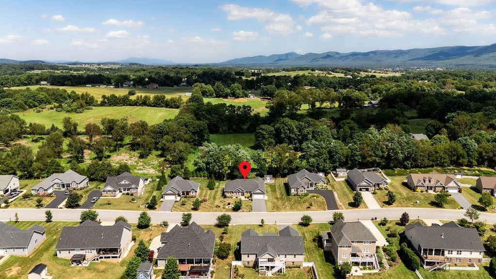 236 JOCELYN LN, WAYNESBORO, Virginia 22980, 4 Bedrooms Bedrooms, ,2 BathroomsBathrooms,Residential,236 JOCELYN LN,668487 MLS # 668487