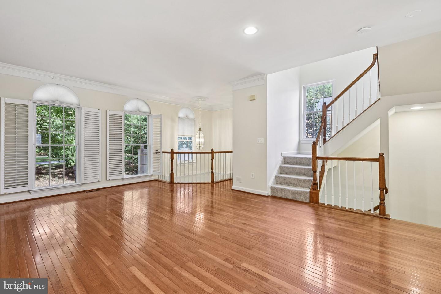 4227 UPPER PARK DR, FAIRFAX, Virginia 22030, 3 Bedrooms Bedrooms, ,3 BathroomsBathrooms,Residential,For sale,4227 UPPER PARK DR,VAFX2259044 MLS # VAFX2259044